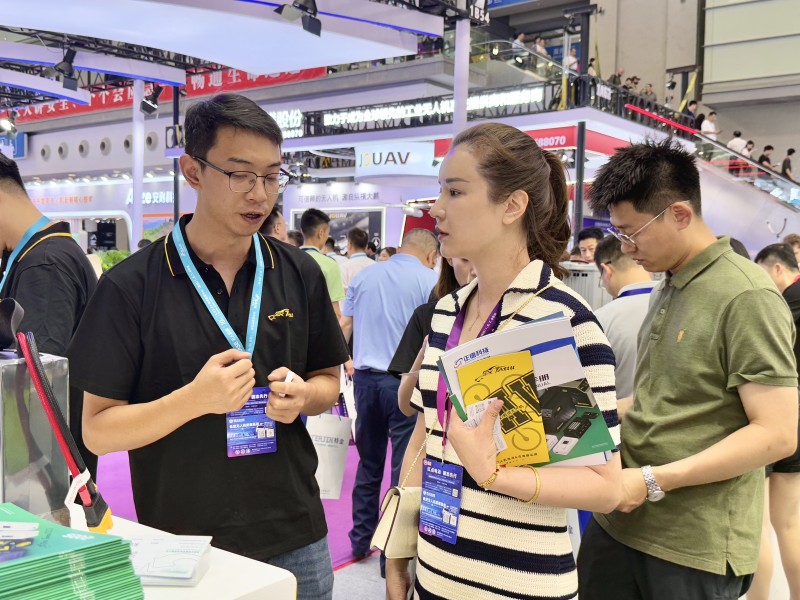 Tattu團(tuán)隊熱情接待