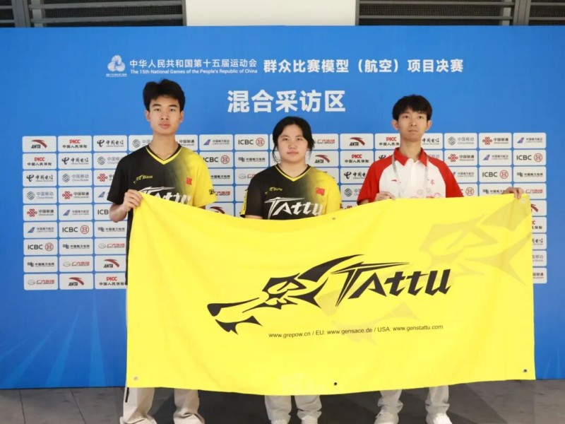 孔海森、何雨瞳、李皓哲